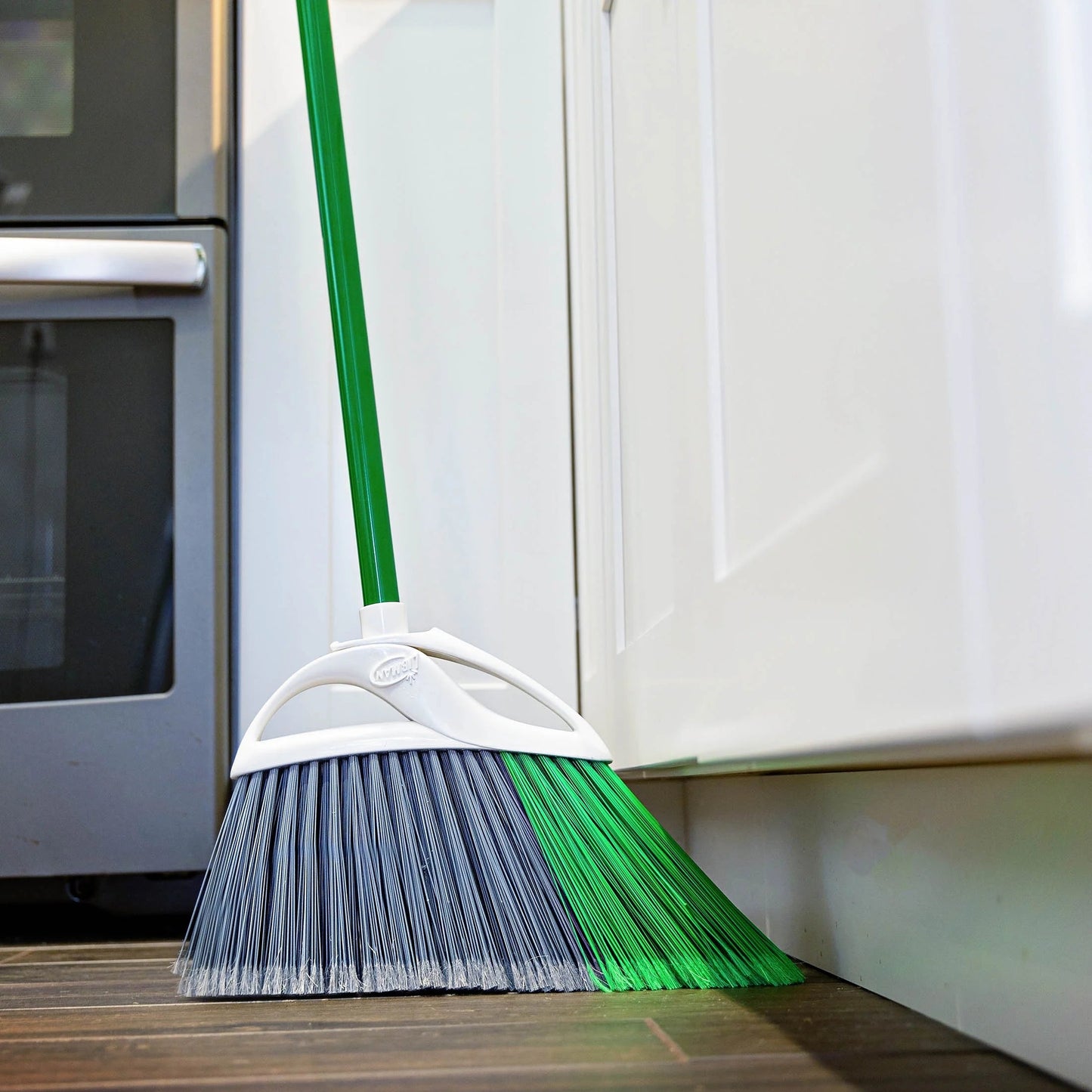 Libman Angle Brooms and Dust Pans Value Pack Green / White Steel Handle (2 Brooms 2 Dustpans)