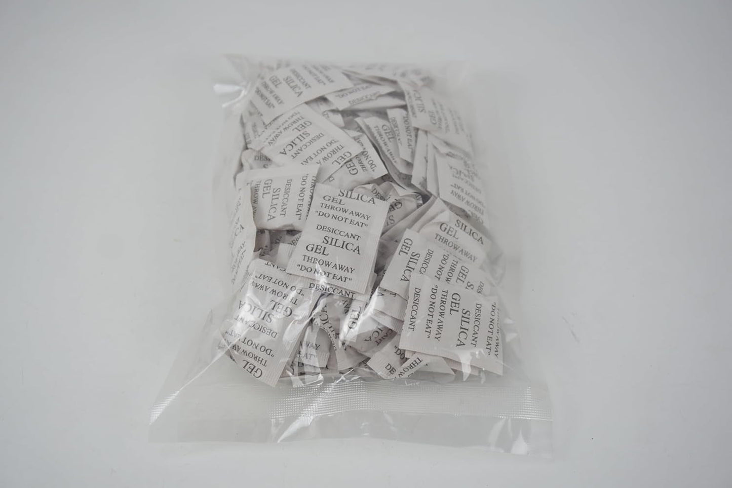 100 Packets 2 Gram Silica Gel Desiccant Absorber Dehumidifiers